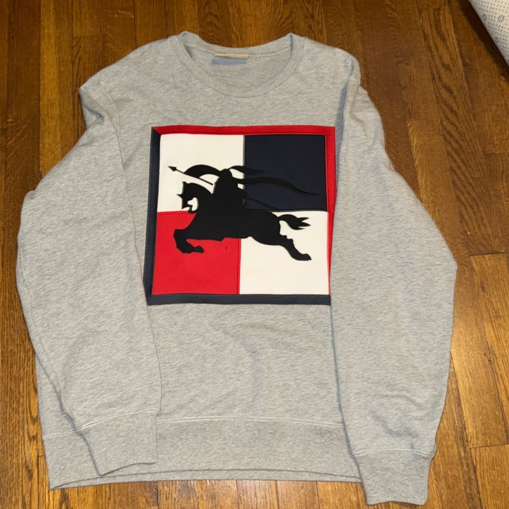 Men’s Burrbery Sweater Size Large